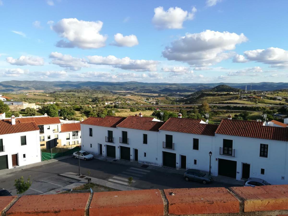 Buhardilla Rustica Mirando A Santa Catalina Apartman Jerez de los Caballeros Kültér fotó